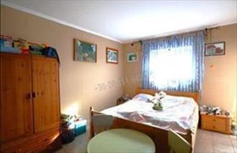 Eladó Kisteleki családi ház hirdetés (42755235)