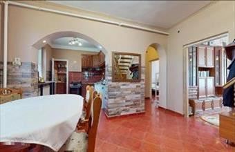 Eladó Szakolyi családi ház hirdetés (54553314)