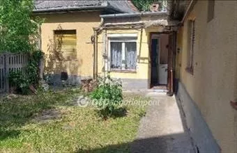 Eladó Szolnoki tégla lakás hirdetés (53997732) Eladó Szolnoki tégla lakás hirdetés (53997732)