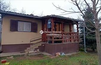 Eladó Nagykőrösi családi ház hirdetés (81567932)