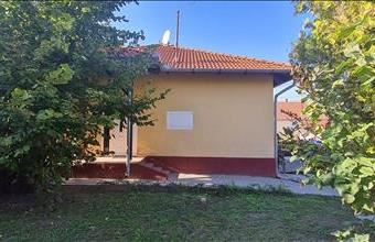 Eladó Szalkszentmártoni családi ház hirdetés (33936332)