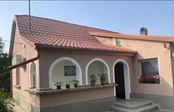 Eladó Nagyvenyimi családi ház hirdetés (63195774)