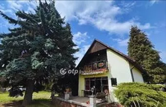 Eladó Ábrahámhegyi családi ház hirdetés (77216443) Eladó Ábrahámhegyi családi ház hirdetés (77216443)