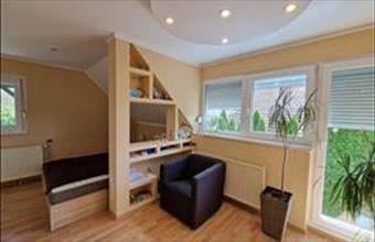 Eladó Majosházai családi ház hirdetés (98772979)