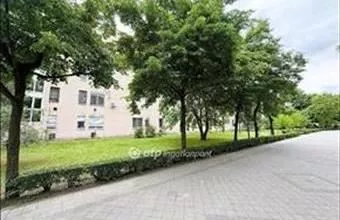 Eladó Budapest XX. kerületi csúsztatott zsalus lakás hirdetés (16322393) Eladó Budapest XX. kerületi csúsztatott zsalus lakás hirdetés (16322393)