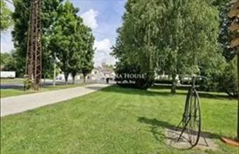 Eladó Komáromi lakóövezeti telek hirdetés (74714545) Eladó Komáromi lakóövezeti telek hirdetés (74714545)