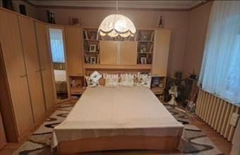 Eladó Kecskeméti családi ház hirdetés (68764443)