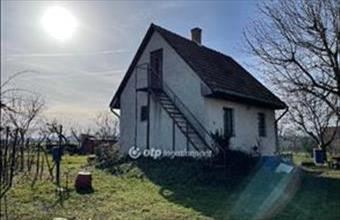 Eladó Siófoki hétvégi ház hirdetés (46387325)