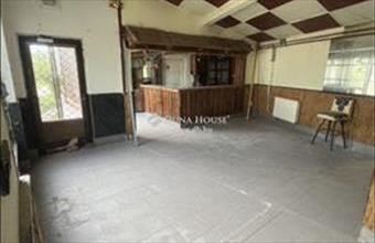 Eladó Lovasberényi üzlethelyiség udvarban hirdetés (23846359)