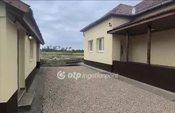 Eladó Csanyteleki családi ház hirdetés (14851577) Eladó Csanyteleki családi ház hirdetés (14851577)