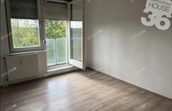 Eladó Dunaföldvári panel lakás hirdetés (75727987)