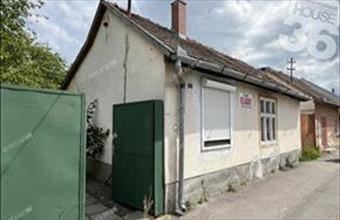 Eladó Kecskeméti családi ház hirdetés (95792373)