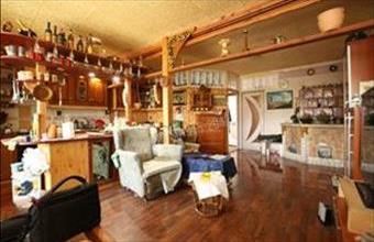 Eladó Váci családi ház hirdetés (52671973)