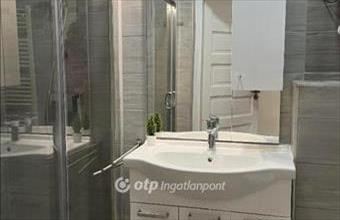 Eladó Budapest V. kerületi tégla lakás hirdetés (73456593)