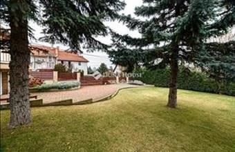 Eladó Budapest III. kerületi családi ház hirdetés (53449345)