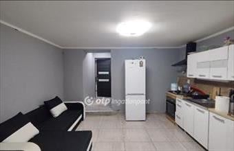 Eladó Karcagi családi ház hirdetés (95359434)