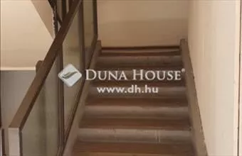 Eladó Budapest VIII. kerületi csúsztatott zsalus lakás hirdetés (71699374) Eladó Budapest VIII. kerületi csúsztatott zsalus lakás hirdetés (71699374)