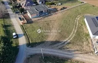 Eladó Görcsönyi lakóövezeti telek hirdetés (89356749)