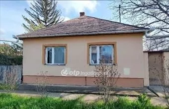 Eladó Túrkevei családi ház hirdetés (92664291) Eladó Túrkevei családi ház hirdetés (92664291)