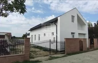 Eladó Gödöllői ikerház hirdetés (54782564) Eladó Gödöllői ikerház hirdetés (54782564)