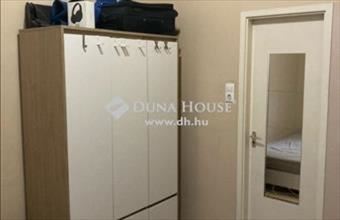 Eladó Budapest VI. kerületi tégla lakás hirdetés (45196744)
