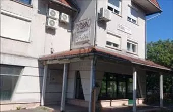 Kiadó Szekszárdi egyéb üzlethelyiség hirdetés (24454288) Kiadó Szekszárdi egyéb üzlethelyiség hirdetés (24454288)