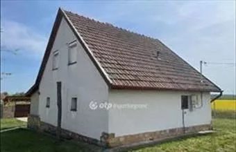 Eladó Tápiószelei családi ház hirdetés (39327143) Eladó Tápiószelei családi ház hirdetés (39327143)