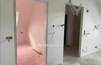 Eladó Fertőszentmiklósi tégla lakás hirdetés (44959549)