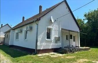 Eladó Magyarbólyi ikerház hirdetés (44233789)