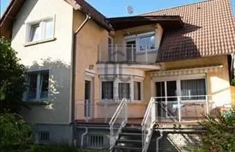 Eladó Budakeszi ikerház hirdetés (23332456) Eladó Budakeszi ikerház hirdetés (23332456)