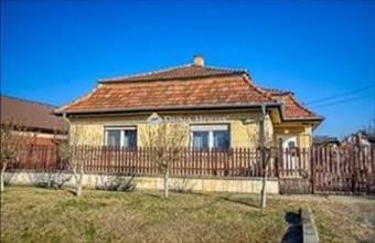 Eladó Pilisi családi ház hirdetés (32743384)