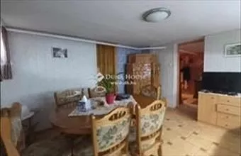 Eladó Bakonybánki családi ház hirdetés (58813273) Eladó Bakonybánki családi ház hirdetés (58813273)