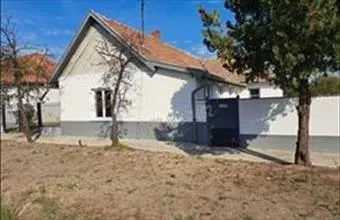 Eladó Jászfényszarui családi ház hirdetés (37228493) Eladó Jászfényszarui családi ház hirdetés (37228493)