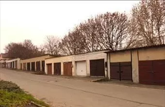 Eladó Váci egyedi garázs hirdetés (95317633) Eladó Váci egyedi garázs hirdetés (95317633)