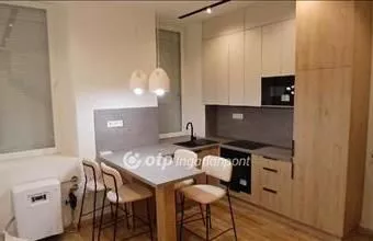 Eladó Budapest VIII. kerületi tégla lakás hirdetés (76825429)