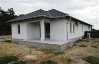 Eladó Kakucsi ikerház hirdetés (52359444)