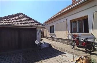 Eladó Jászberényi családi ház hirdetés (26926378)