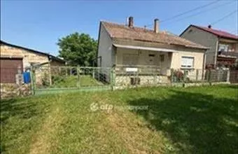Eladó Téti családi ház hirdetés (91799938) Eladó Téti családi ház hirdetés (91799938)