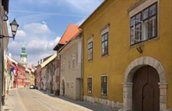 Eladó Soproni tégla lakás hirdetés (97147862)