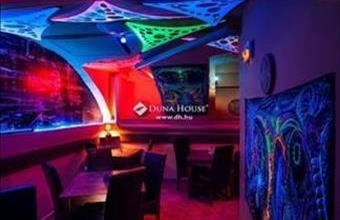 Eladó Budapest VI. kerületi üzlethelyiség utcafronton hirdetés (94438743)