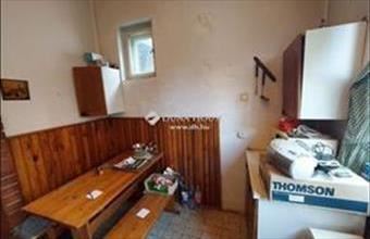 Eladó Váci családi ház hirdetés (31195285)