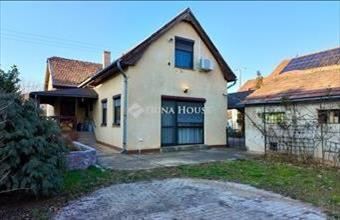 Eladó Budapest XVIII. kerületi családi ház hirdetés (67813589)