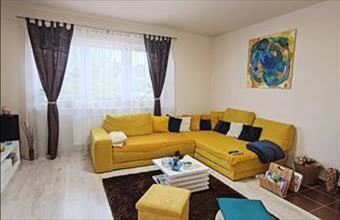 Eladó Mosonmagyaróvári családi ház hirdetés (75393572)