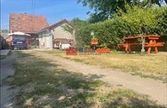 Eladó Csörögi családi ház hirdetés (51353531)