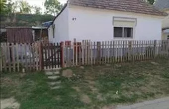 Eladó Súri családi ház hirdetés (82293448) Eladó Súri családi ház hirdetés (82293448)