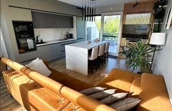 Eladó Velencei egyéb lakás hirdetés (68493736)