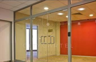 Kiadó Budapest VIII. kerületi iroda irodaházban hirdetés (35672858)