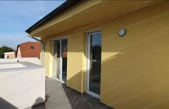 Eladó Komáromi tégla lakás hirdetés (73343441) Eladó Komáromi tégla lakás hirdetés (73343441)