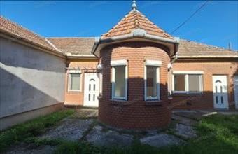 Eladó Jászberényi családi ház hirdetés (44719693)