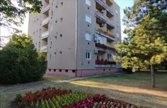 Eladó Gyöngyösi tégla lakás hirdetés (34684493)